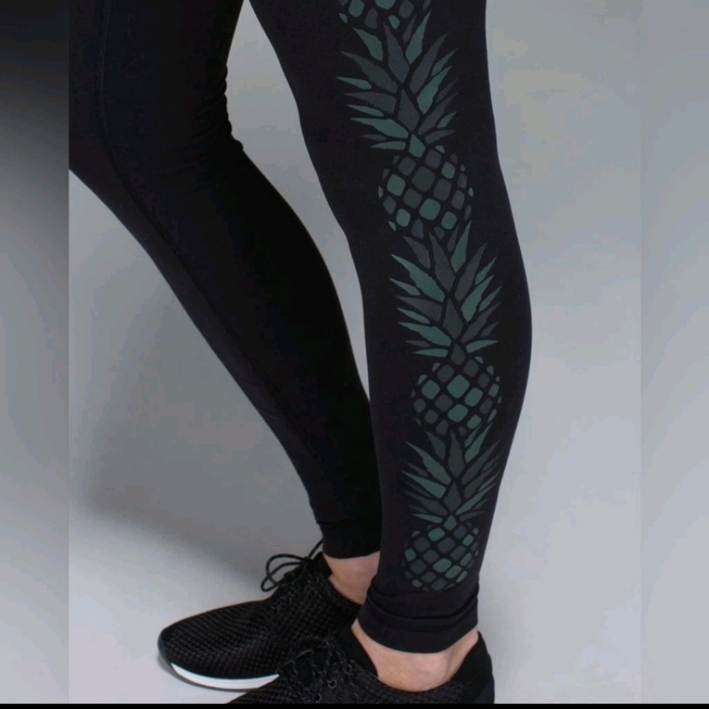 Lululemon Athletica Limited Edition Wunder Iridescent Pineapple Black Leggings